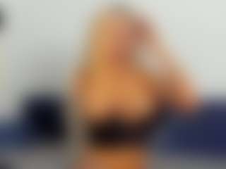 Live cam show with BlueEyesDesire - Athletic Middle Aged on Camsoda
