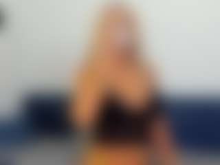 BlueEyesDesire's Live Sex Cam Show