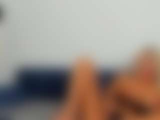 BlueEyesDesire's Live Sex Cam Show