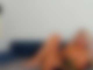 BlueEyesDesire's Live Sex Cam Show