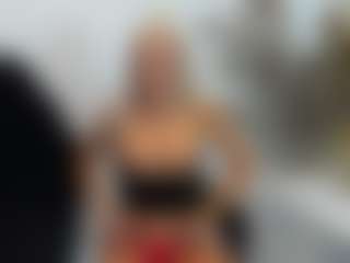 BlueEyesDesire's Live Sex Cam Show