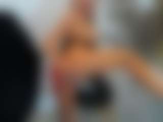 Live cam show with BlueEyesDesire - Interactivetoy Mature on crypto-cams
