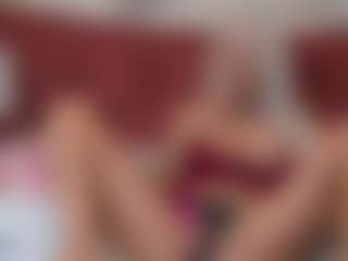 BlueEyesDesire's Live Sex Cam Show