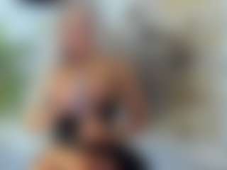 Live cam show with BlueEyesDesire - Mature on Streamer API