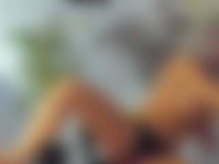 BlueEyesDesire's Live Sex Cam Show