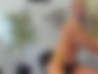 BlueEyesDesire's Live Sex Cam Show