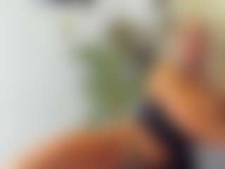 BlueEyesDesire's Live Sex Cam Show