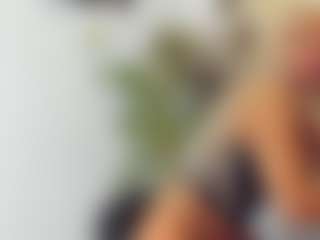 Live cam show with BlueEyesDesire - Drinking on Camiplay Live