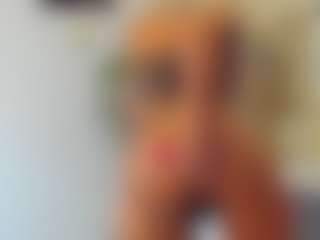 Live cam show with BlueEyesDesire - Middle Aged on Camsoda