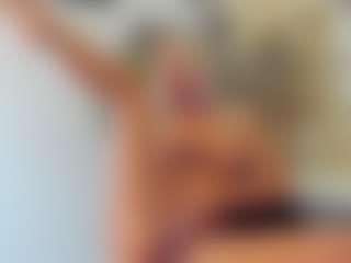 BlueEyesDesire's Live Sex Cam Show