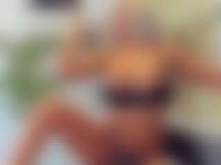 BlueEyesDesire's Live Sex Cam Show