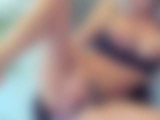 BlueEyesDesire's Live Sex Cam Show