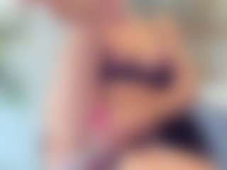 BlueEyesDesire's Live Sex Cam Show