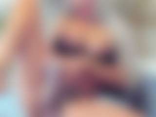 BlueEyesDesire's Live Sex Cam Show