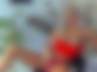 BlueEyesDesire's Live Sex Cam Show