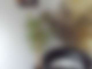 BlueEyesDesire's Live Sex Cam Show