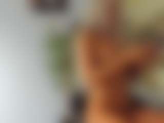 BlueEyesDesire's Live Sex Cam Show