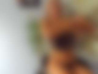 BlueEyesDesire's Live Sex Cam Show