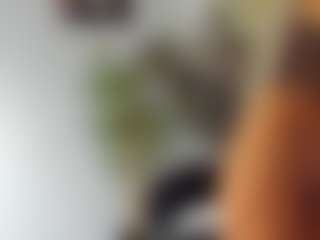 BlueEyesDesire's Live Sex Cam Show