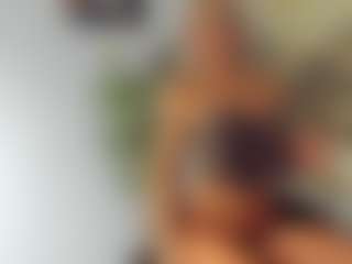 BlueEyesDesire's Live Sex Cam Show