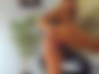 BlueEyesDesire's Live Sex Cam Show