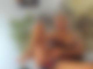 BlueEyesDesire's Live Sex Cam Show