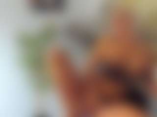 BlueEyesDesire's Live Sex Cam Show