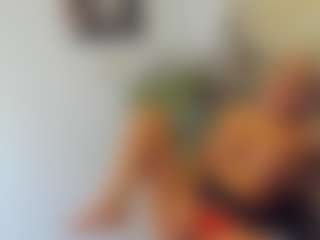 BlueEyesDesire's Live Sex Cam Show