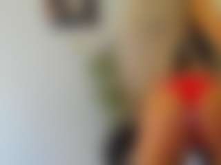 BlueEyesDesire's Live Sex Cam Show