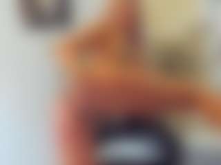 BlueEyesDesire's Live Sex Cam Show