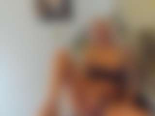 BlueEyesDesire's Live Sex Cam Show