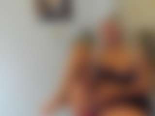 BlueEyesDesire's Live Sex Cam Show