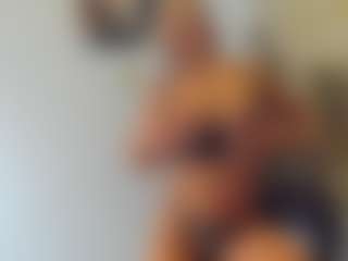 BlueEyesDesire's Live Sex Cam Show