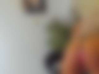 BlueEyesDesire's Live Sex Cam Show