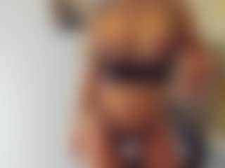 BlueEyesDesire's Live Sex Cam Show
