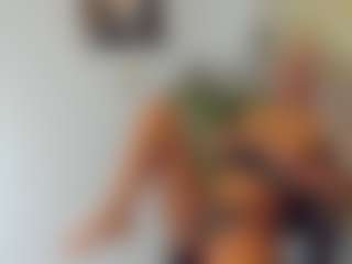 BlueEyesDesire's Live Sex Cam Show