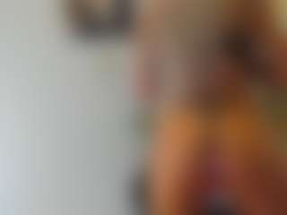 BlueEyesDesire's Live Sex Cam Show