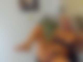 BlueEyesDesire's Live Sex Cam Show
