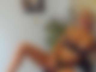 BlueEyesDesire's Live Sex Cam Show