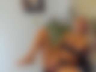 BlueEyesDesire's Live Sex Cam Show