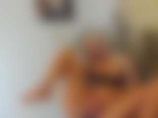 BlueEyesDesire's Live Sex Cam Show