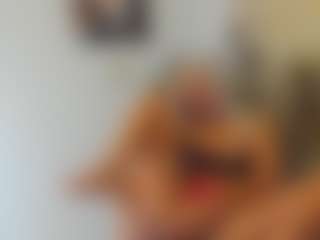 BlueEyesDesire's Live Sex Cam Show