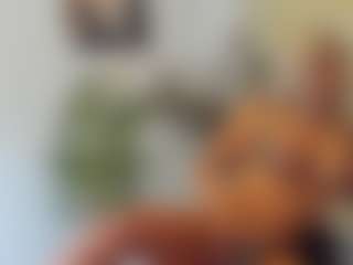 Live cam show with BlueEyesDesire - Erotic Dance on CamClone