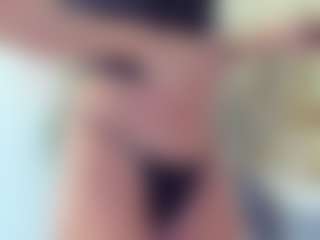 Live cam show with BlueEyesDesire - Full Nudity on Streamer API