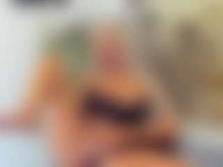 Live cam show with BlueEyesDesire - Cum Mature on Streamer API