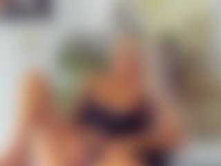 Live cam show with BlueEyesDesire - Mature on liverealitysex.com