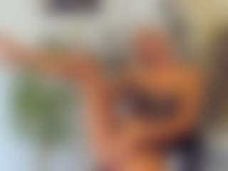 BlueEyesDesire's Live Sex Cam Show