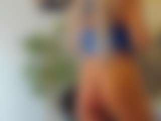 BlueEyesDesire's Live Sex Cam Show