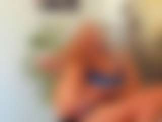 Live cam show with BlueEyesDesire - Striptease on Mixed Magazine Live