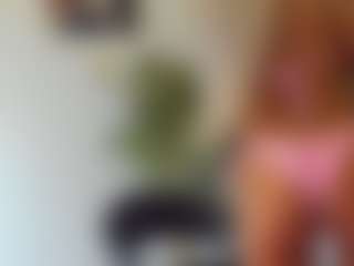 BlueEyesDesire's Live Sex Cam Show